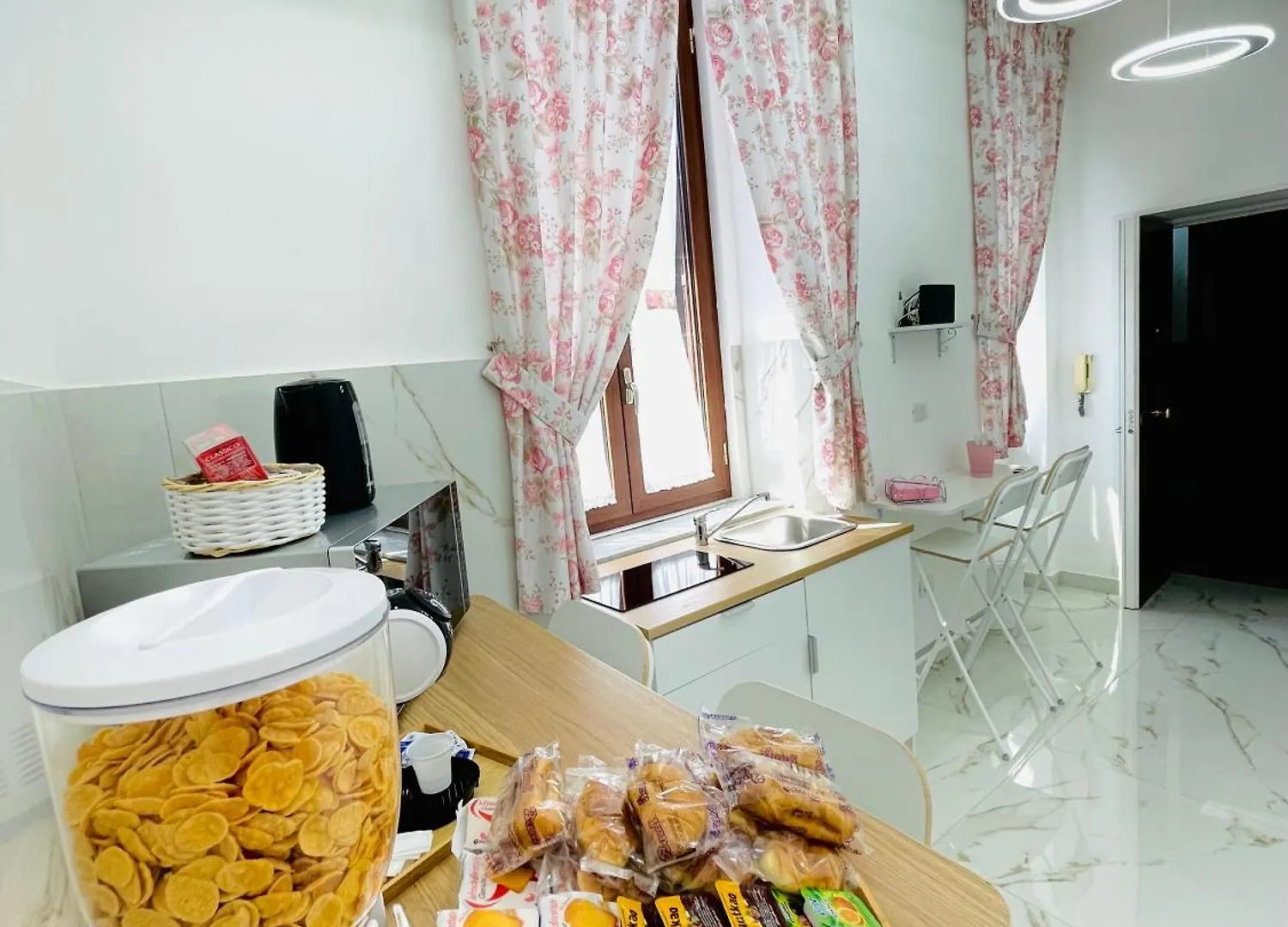 Raffy House Bed & Breakfast Naples